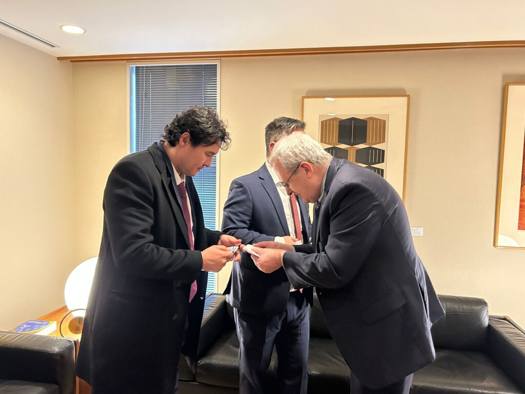Audiência com o embaixador do Brasil no Japão, Octávio Henrique Dias Garcia Côrtes.